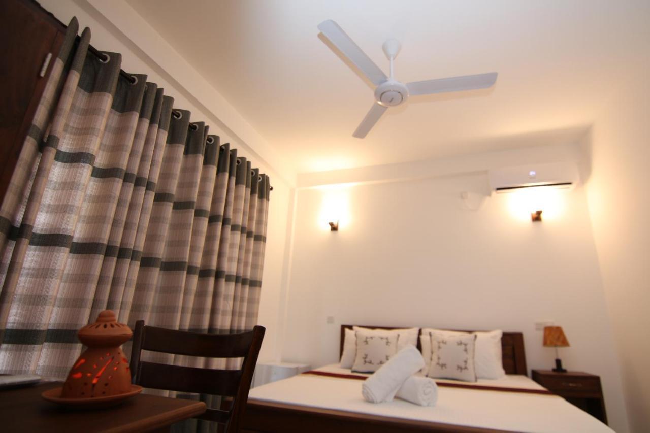 Mihira Gedara Apartments Unawatuna Exterior photo